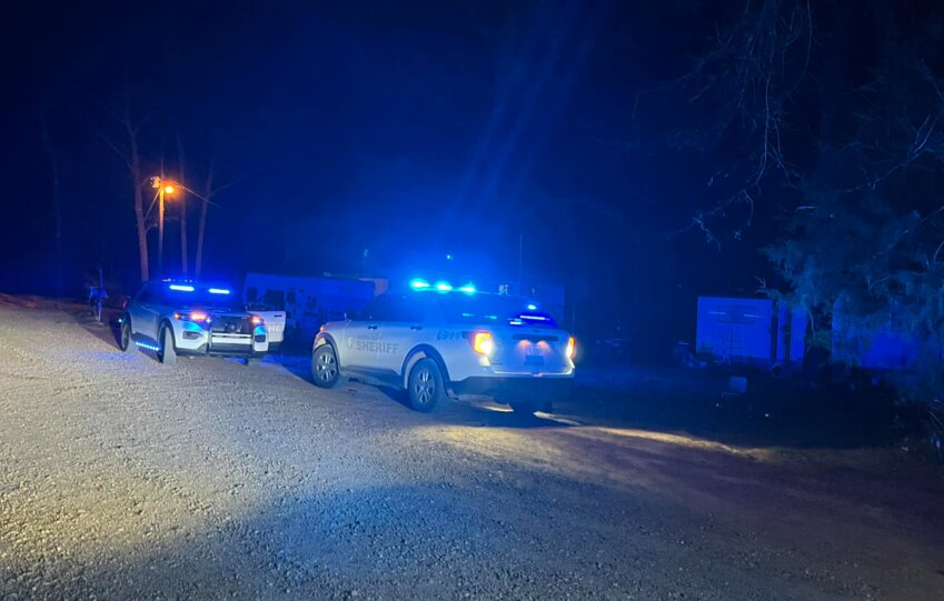 There are reports that Neshoba County Sheriff Eric Clark and deputies were on the scene on Road 402 near the Leake County line, where three people were shot.